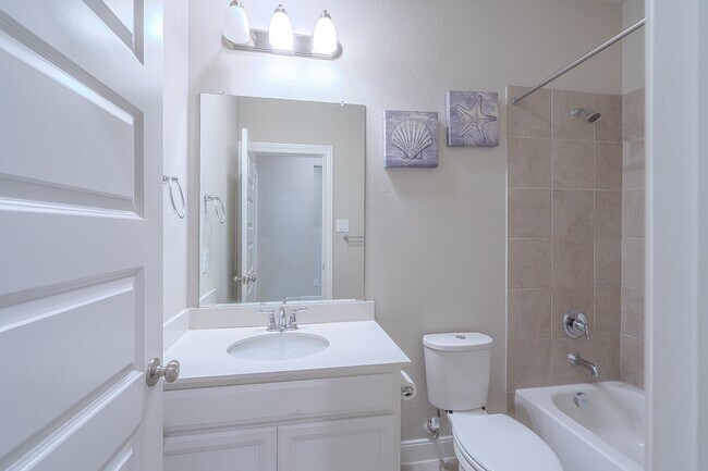 Building Photo - 24714 Aliaga Gln Dr