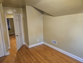 Building Photo - 1666 McLaran Ave