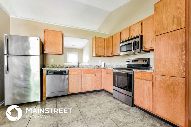 Foto del edificio - 2736 Woodfield Blvd