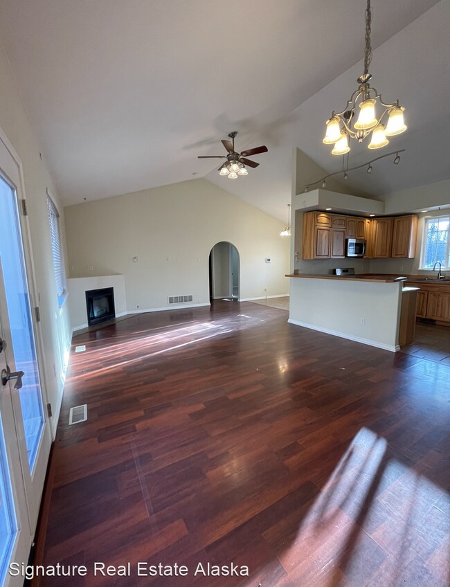 Foto del edificio - 3 br, 2 bath House - 6225 N Wildwood Drive