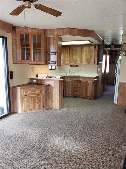 Building Photo - Kings Row #25  Washington 1 Bed 1 Bath  55...