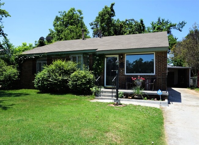 4 BED 2 BATH 1 CAR GARAGE PLUS CARPORT IN STEVE PENNINGTON ADDITION - 4 BED 2 BATH 1 CAR GARAGE PLUS CARPORT IN STEVE PENNINGTON ADDITION House