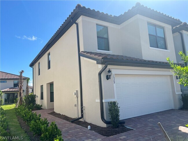 Building Photo - 1529 Lake Jessup Cir