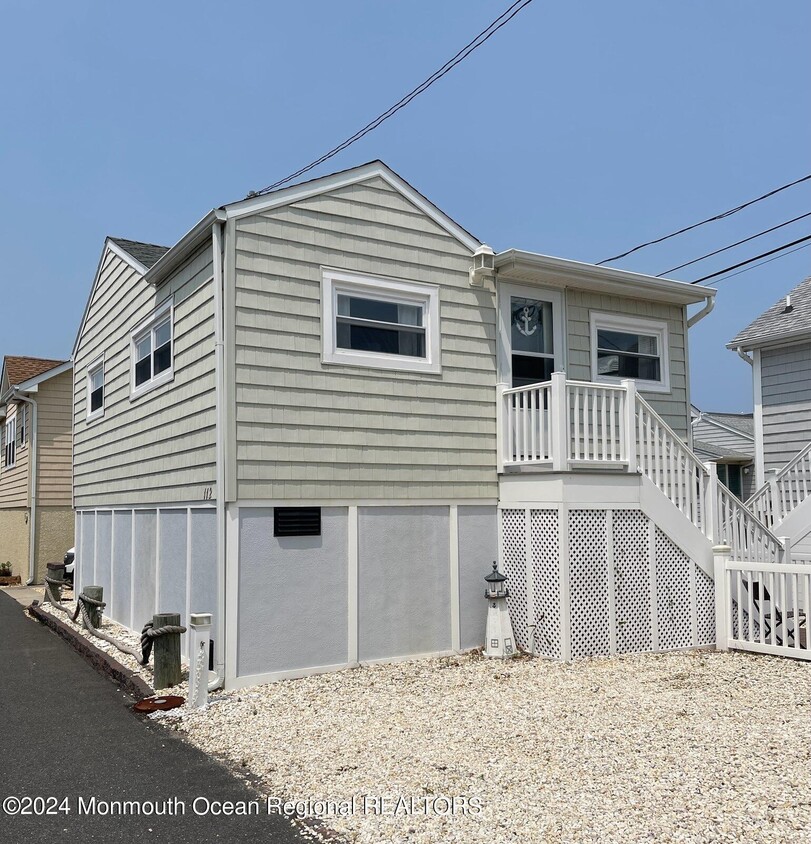 Foto principal - 112 W Tide Way