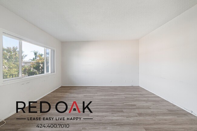 Foto del edificio - 2036 E Whiting Ave