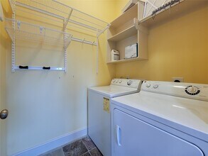 Building Photo - 1602 White St