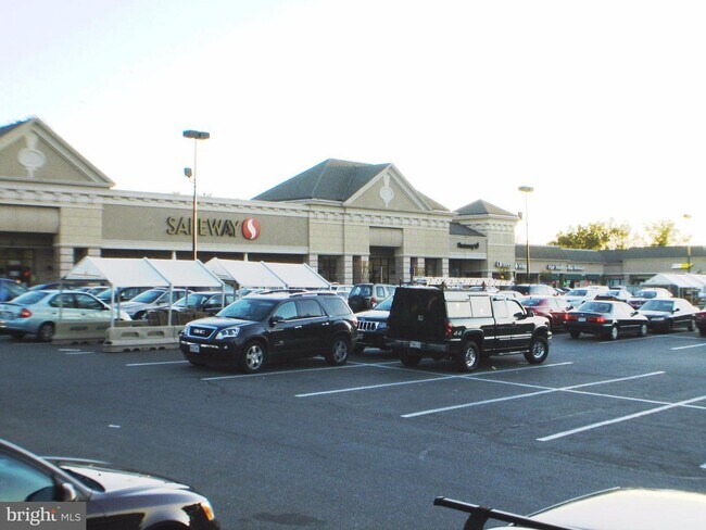 Foto del edificio - 14424 Parkvale Rd