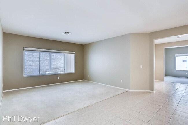 Building Photo - 3 br, 3 bath House - 2330 Desert Fox Dr