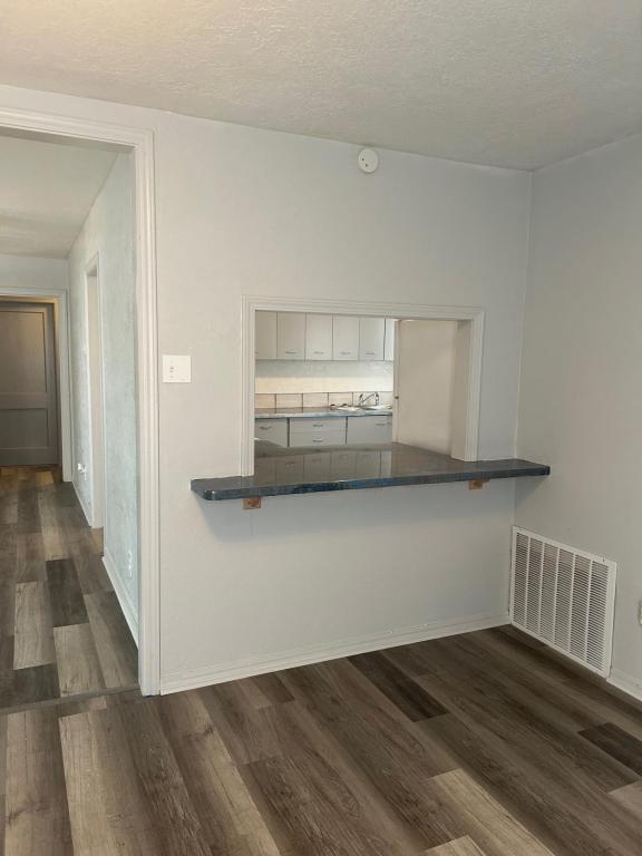 Foto del edificio - 2104 NW Denver Ave