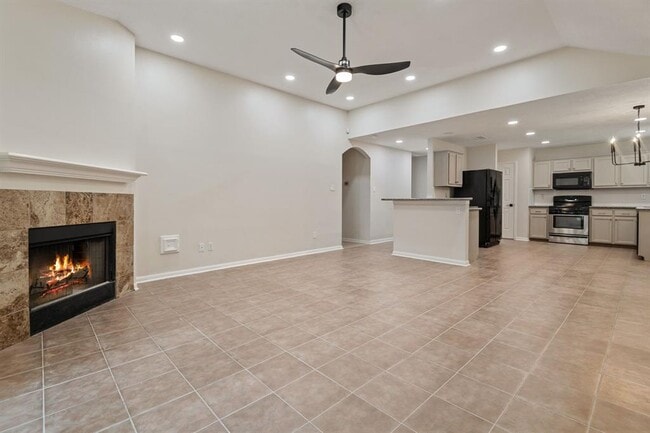 Foto del edificio - 16138 Cypress Trace Dr