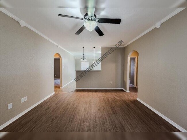 Foto del edificio - 116 Meadow Dr