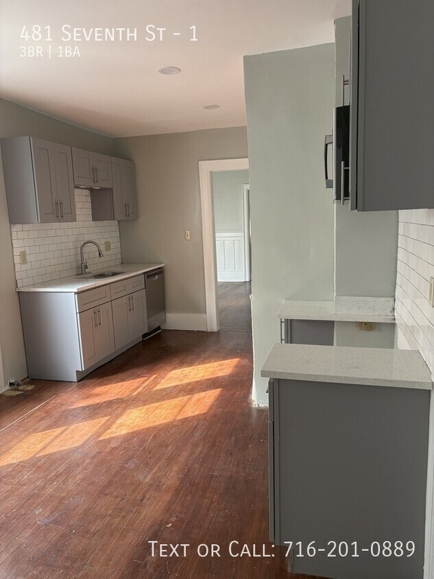 Foto del edificio - 481 Seventh St-1