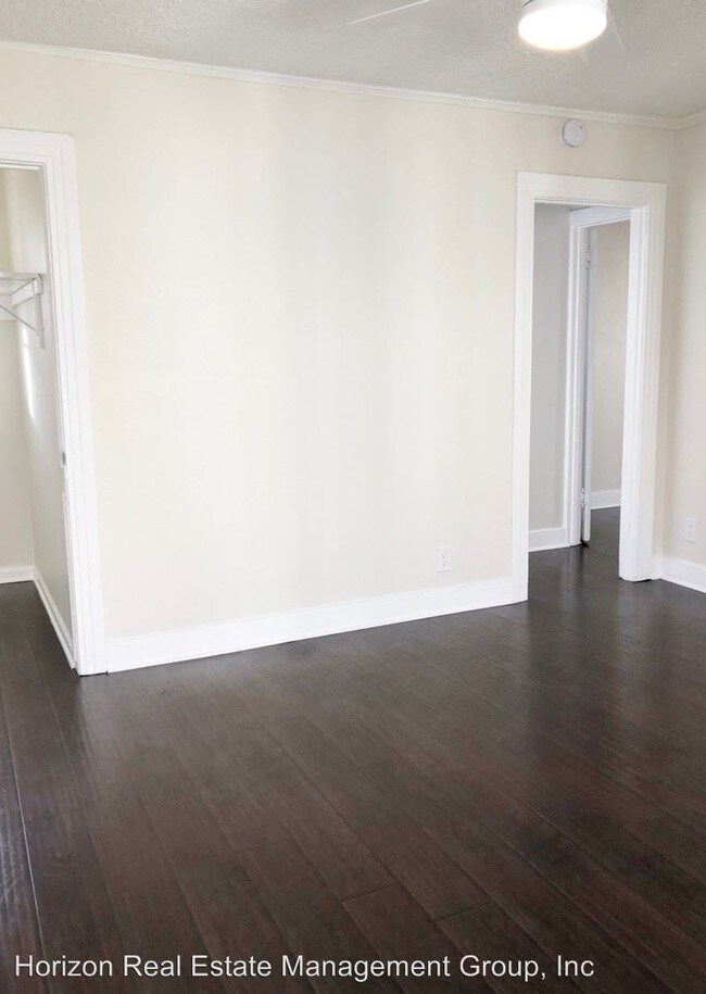 Foto del edificio - 1130 N Kingsley Dr