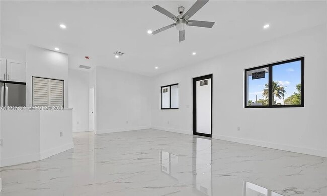 Building Photo - 14128 Madison St