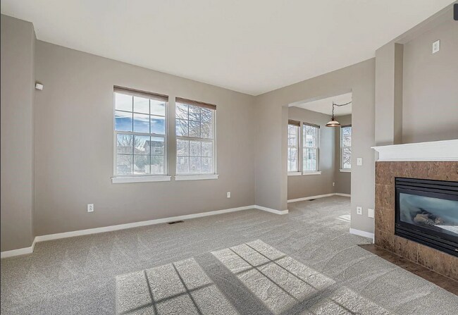 Foto del edificio - BEAUTIFUL 3 Bed 3 Bath Townhome in Lafayette-Available Now!