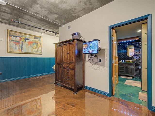 Foto del edificio - 1999 McKinney Ave