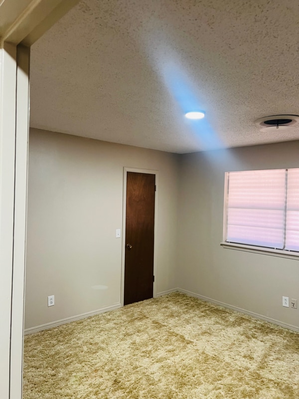 Foto del edificio - 3320 Arlington Dr