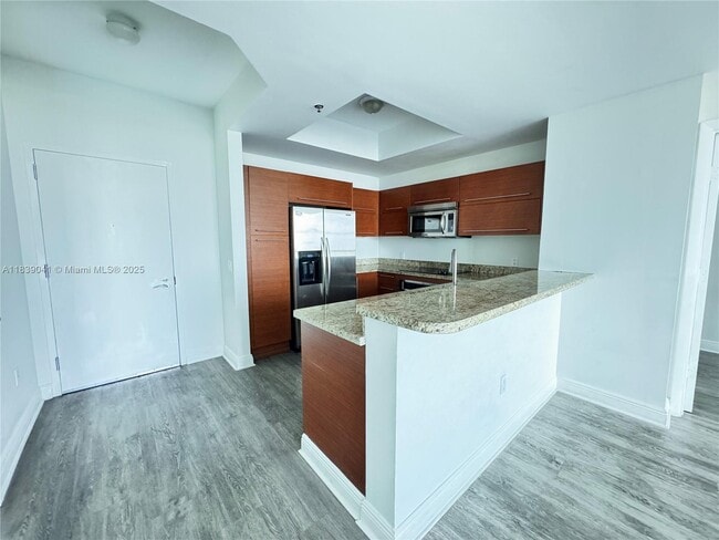 Building Photo - 2641 N Flamingo Rd