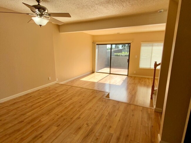 Building Photo - Private location!  SkyWest Townhome for rent