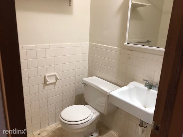 Foto del edificio - Studio, 1 bath  - 604 Woodside Dr