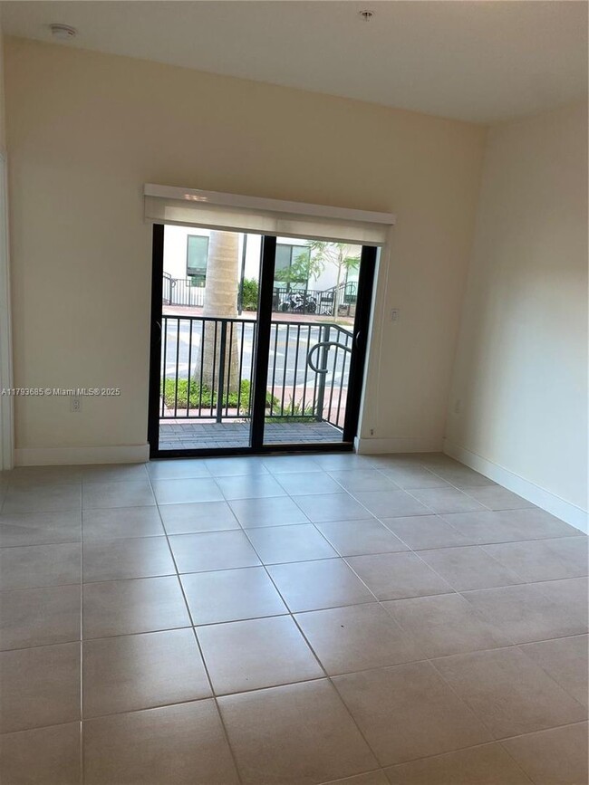 Foto del edificio - 8301 NW 41st St