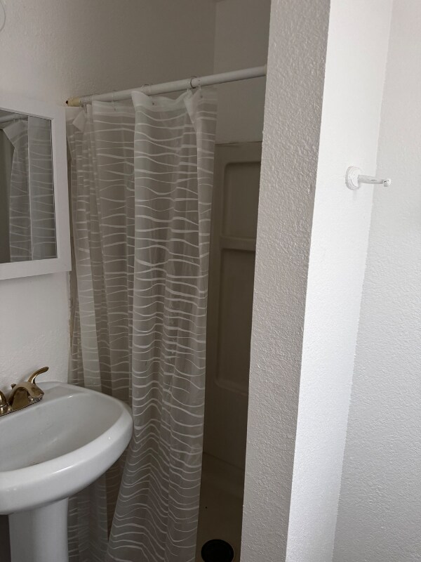 Foto del edificio - 8557 Juniper Ave