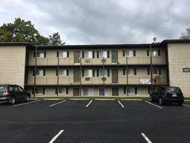 Building Photo - Greenwood Apartments