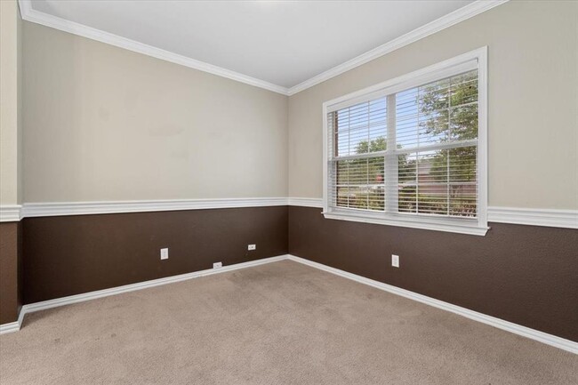 Building Photo - 2903 Inks Lake Dr