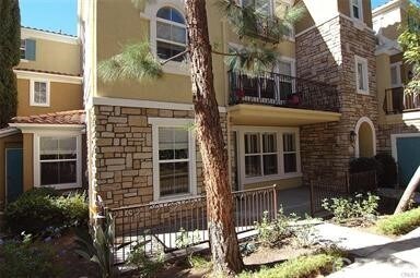 Foto del edificio - 601 Terra Bella