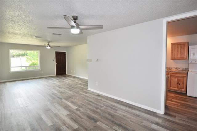 Building Photo - 1204 Bois D Arc St
