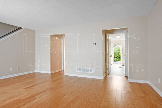 Building Photo - 10783 Colonial Woods Ct