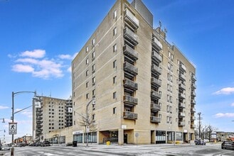 Building Photo - Grand Central Place Apartments