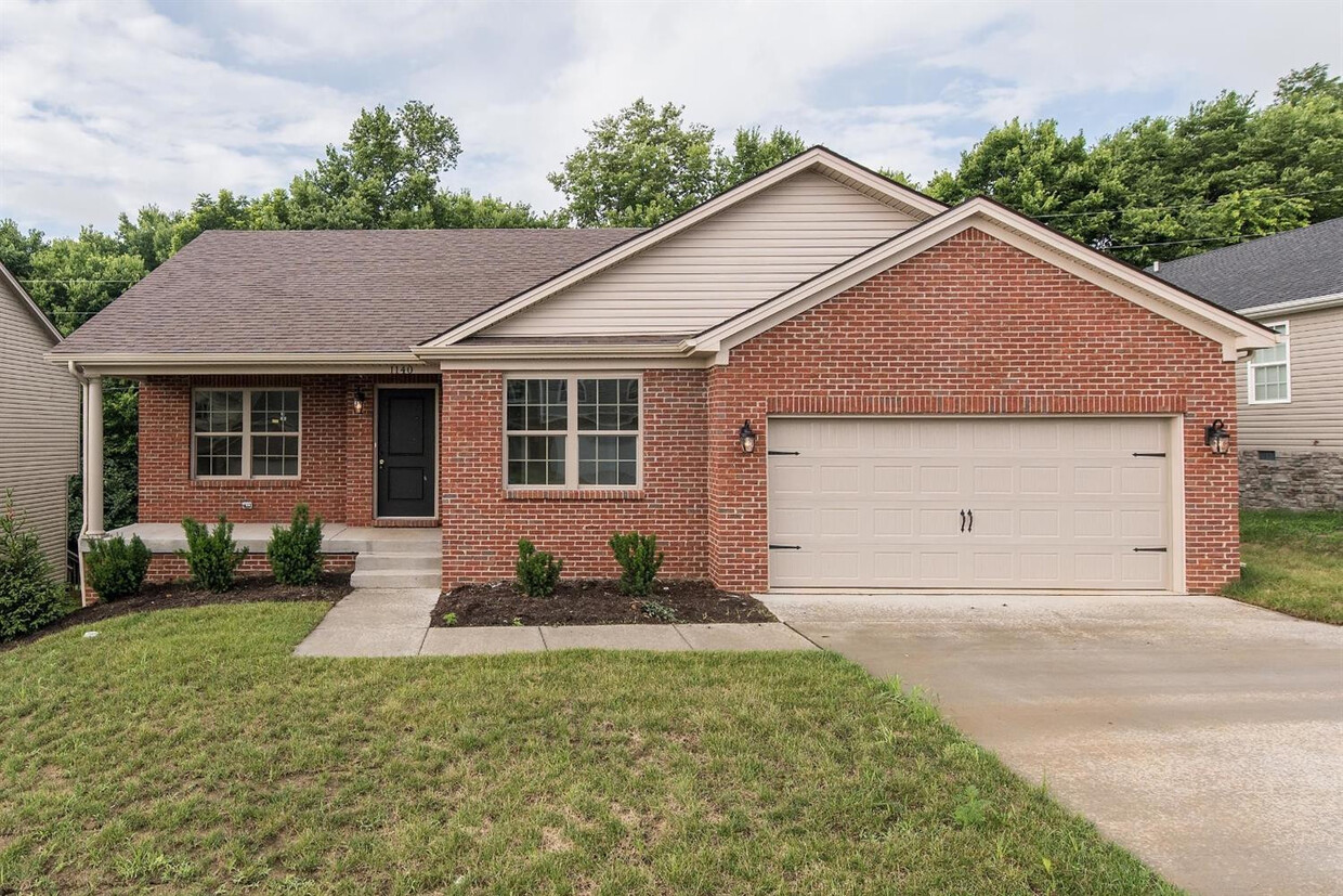 Primary Photo - 1140 Orchard Dr