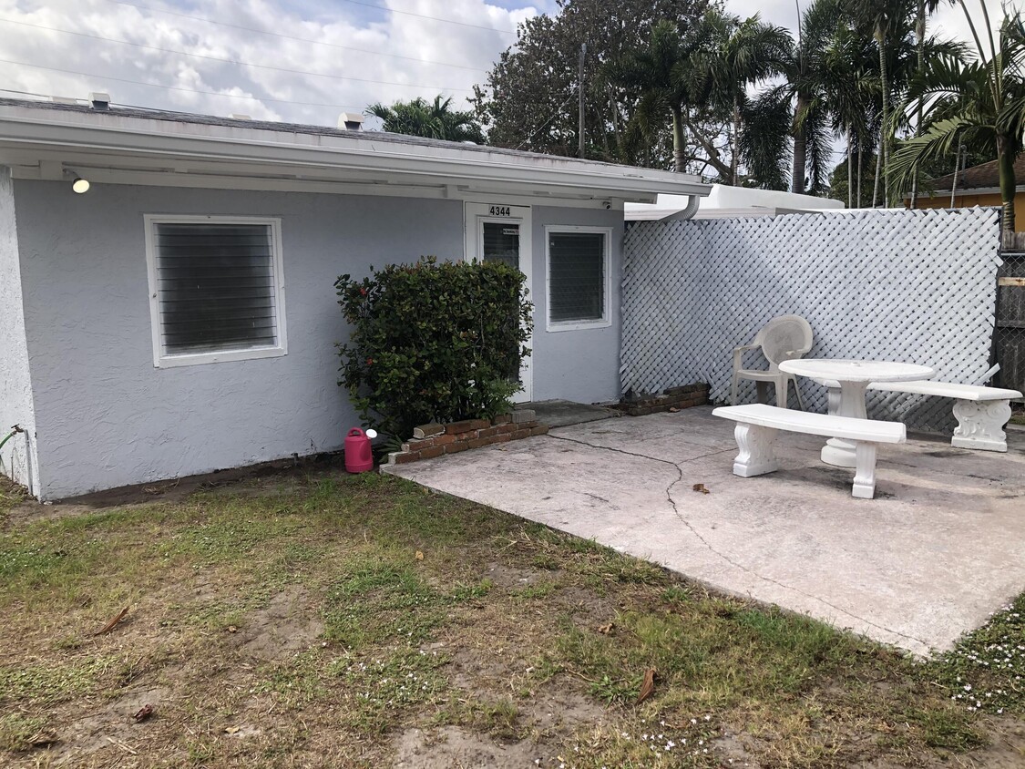 Foto principal - 4344 Mars Ave