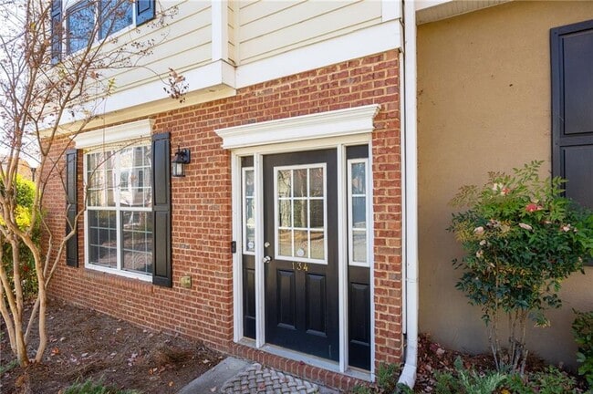 Building Photo - 134 Riverstone Commons Cir