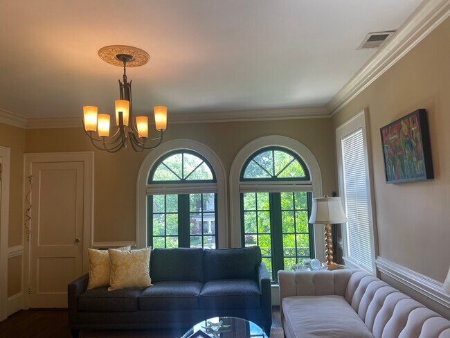 front view of living room - 418 Clement Ave Apartment