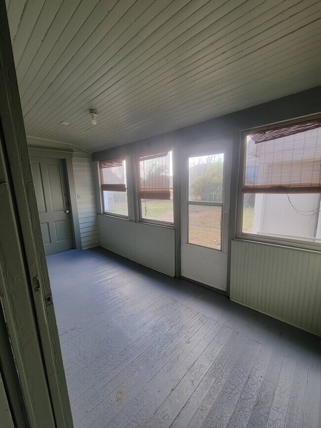 Foto del edificio - 9218 Andersontown Rd