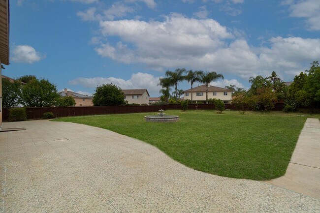 Foto del edificio - 8348 Barnwood Ln