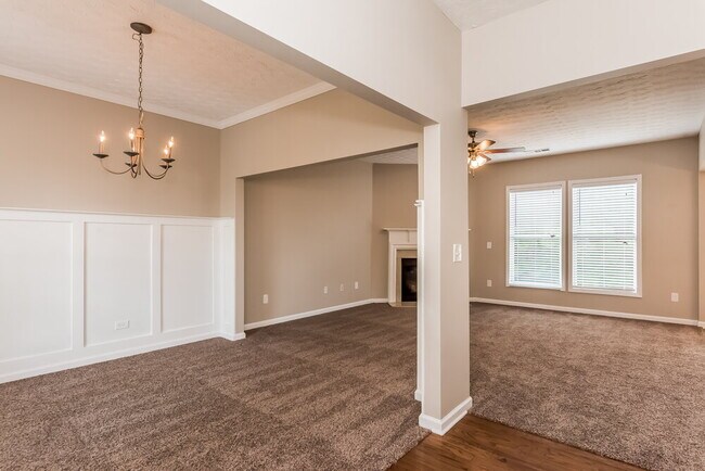 Foto del edificio - 398 Glenleigh Dr