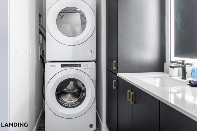 Foto del edificio - 343 S 400 E