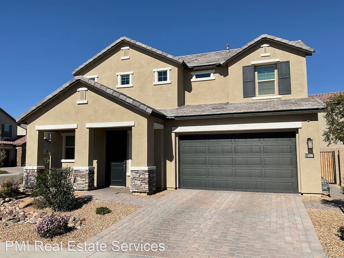 Primary Photo - 3 br, 2.5 bath House - 6506 E Villa Maria Dr