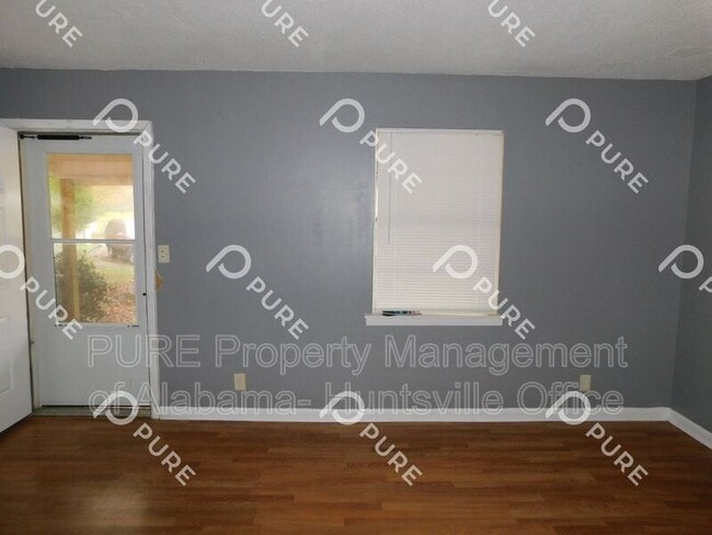 Building Photo - 4012 Offutt Ct NW