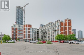 Building Photo - 404 King St W