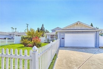 Building Photo - 2902 Spreckels Ct