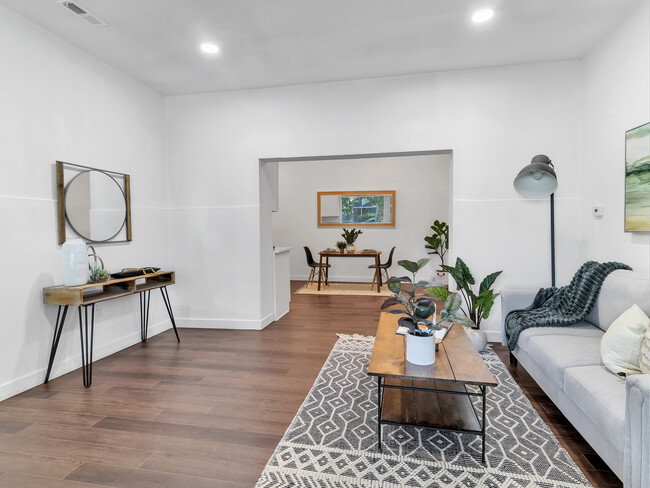 Foto del edificio - 739 24th St