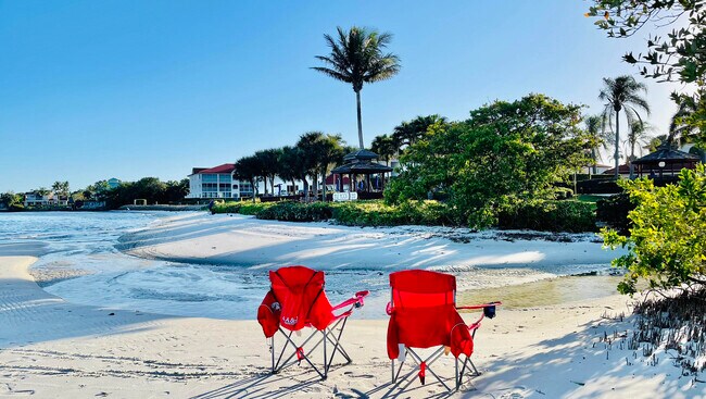 Foto del edificio - 107 Half Moon Cir