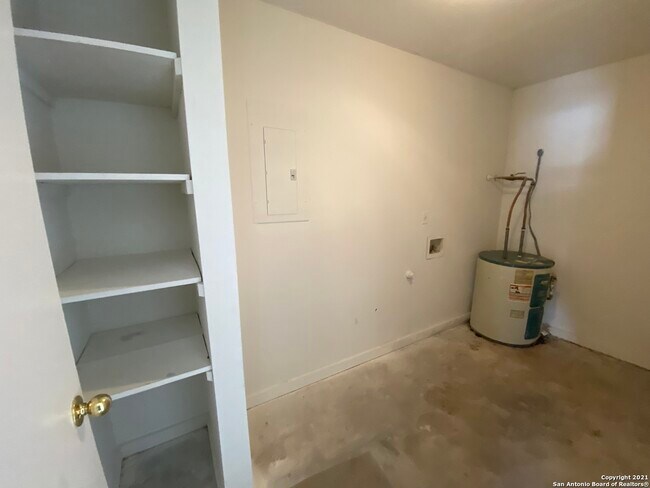 Foto del edificio - 108 Rosabell St