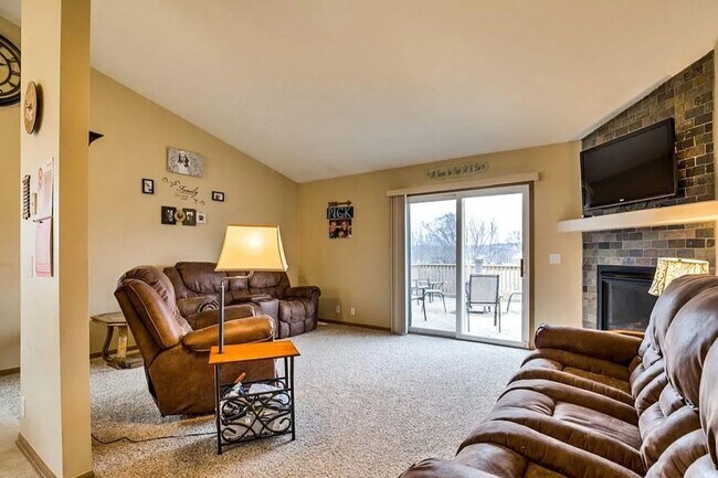 Foto del edificio - 4303 N 169th St