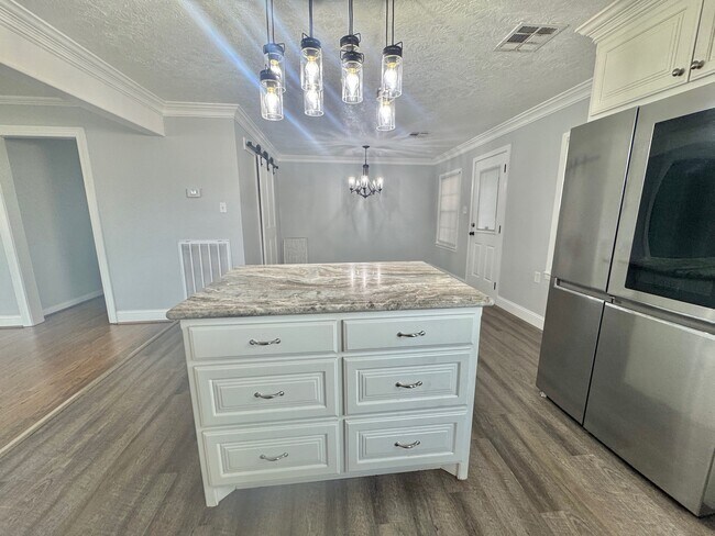 Foto del edificio - 702 Marion St