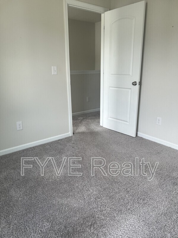 Building Photo - 19 Island Breeze Ln